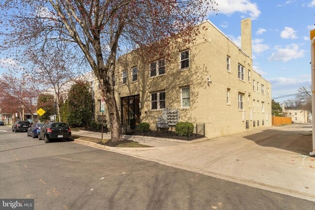 Foto del edificio - 417 18th St NE