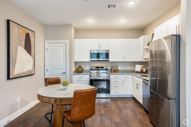 1HAB, 1BA - 737 ft² - Cocina - Prose at Painted Prairie