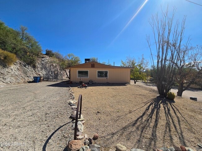 Building Photo - 525 El Recreo Ct