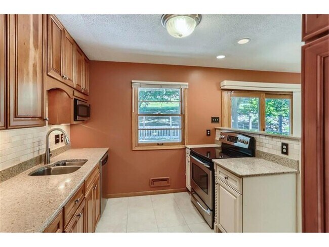 Foto del edificio - 13309 Willow Ln