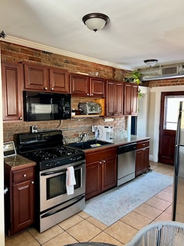 Building Photo - 2411 E 29th Ave