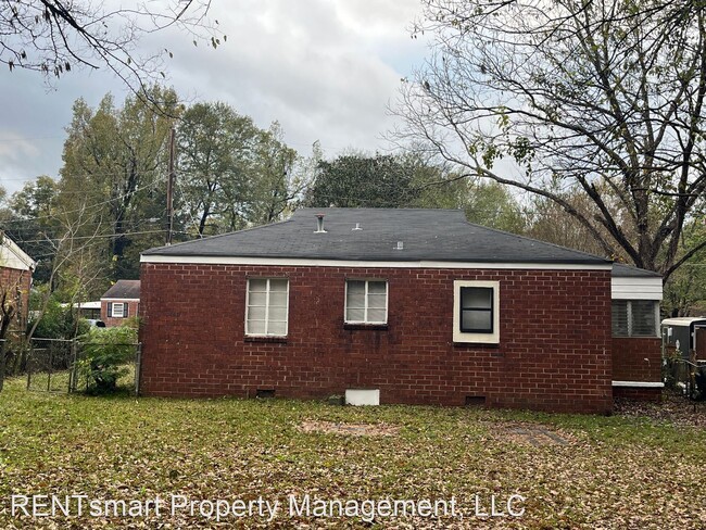 2 br, 1 bath House - 922 Harbison Drive photo'