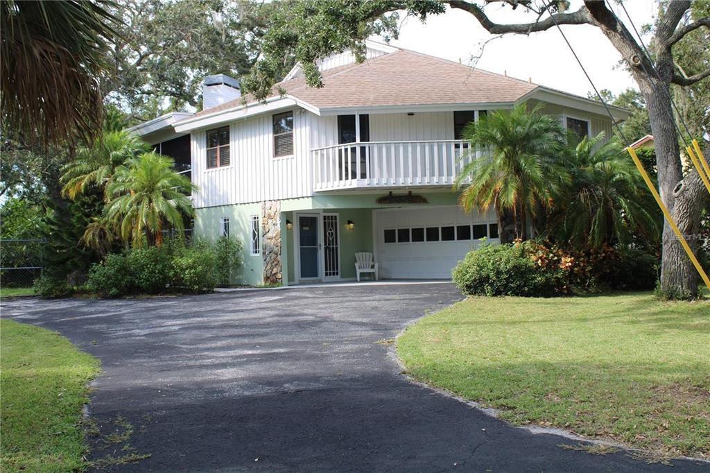 Foto principal - 5828 Oakhurst Dr