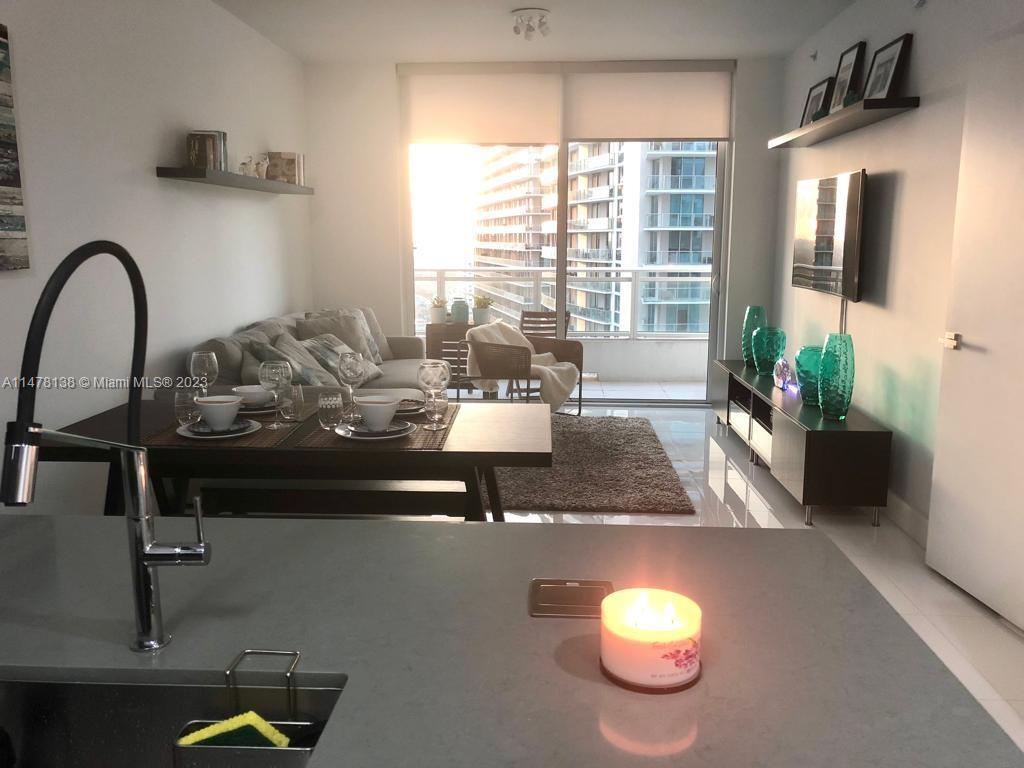 Building Photo - 1080 Brickell Ave