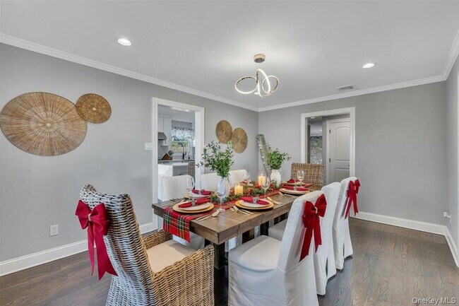 Building Photo - 336 Grand Central Ave