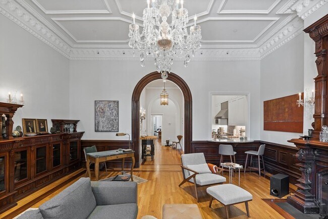 Foto del edificio - 102 Beacon St