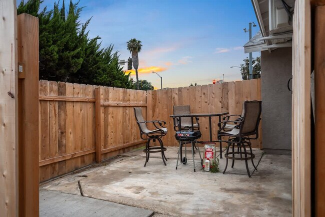 Foto del edificio - 9827 San Diego St