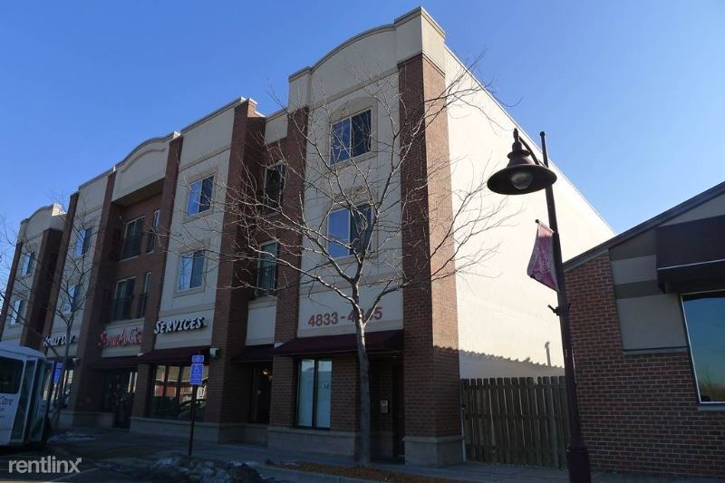 Foto principal - 4845 123rd St W