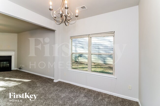 Building Photo - 466 Grenier Terrace NE