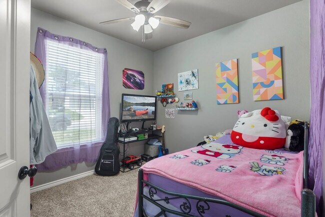 Building Photo - 2124 Blackhawk Lp