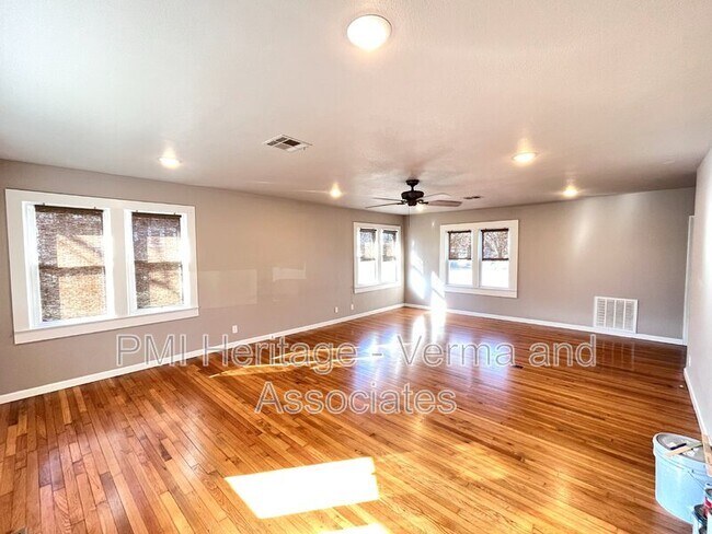Foto del edificio - 522 S 6th St