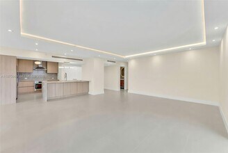 Building Photo - 19355 Turnberry Way