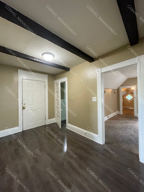 Foto del edificio - 516 N Porter St