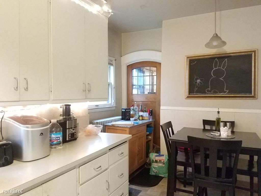 Foto principal - 3034 N Maryland Ave