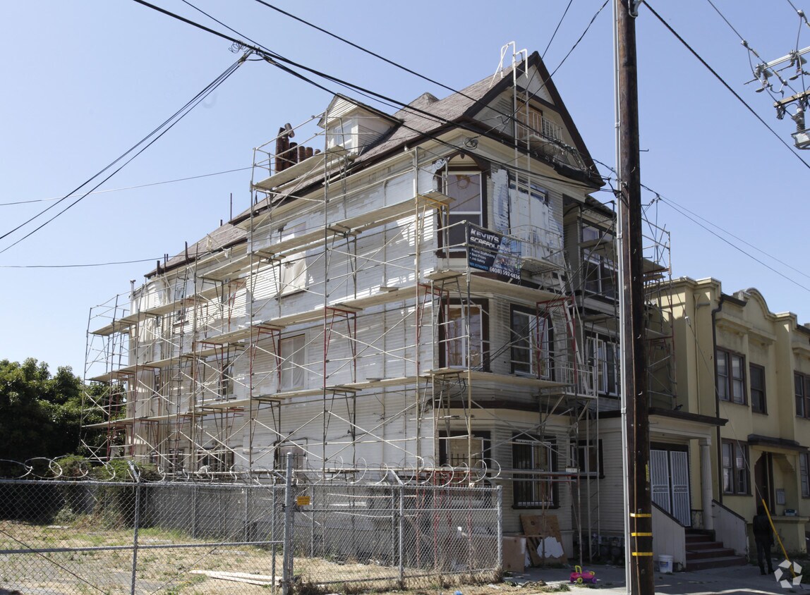 Primary Photo - 621 23rd St