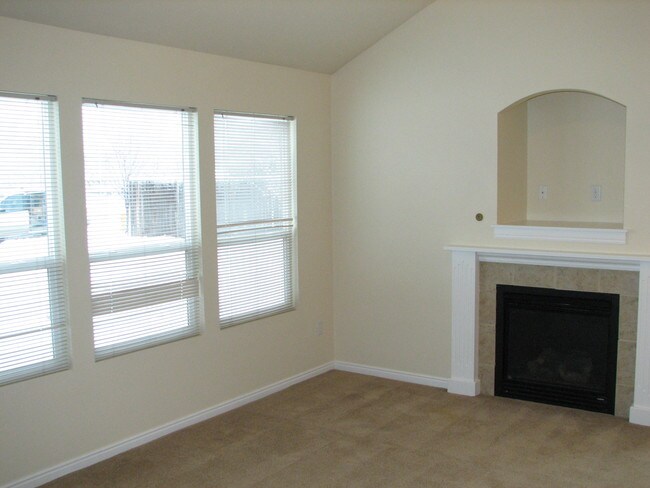 Foto del edificio - Chestnut Valley Townhomes