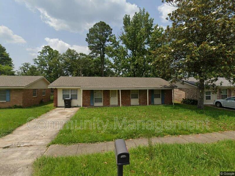 Photo - 16813 Vermillion Dr