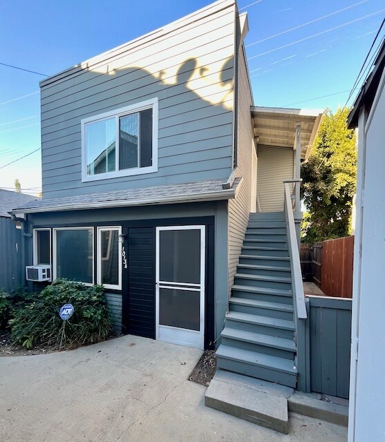 1013 N Gardner St, West Hollywood, CA 90046 Townhome Rentals in West