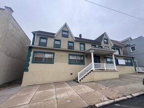 Building Photo - 218 Delaware Ave