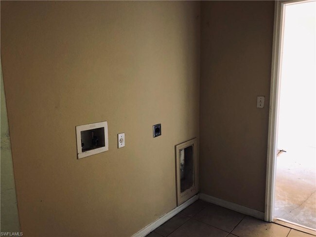 Foto del edificio - 326 Hightower Ave S