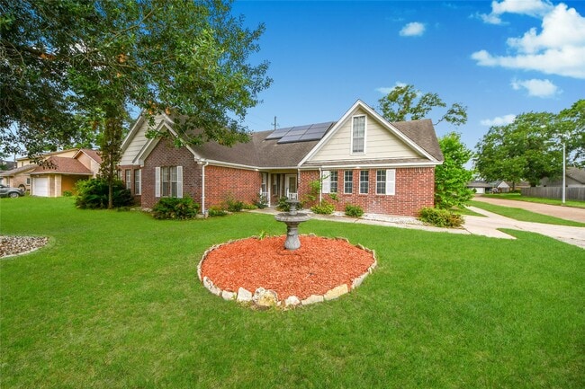 Building Photo - 15719 Baytree Dr
