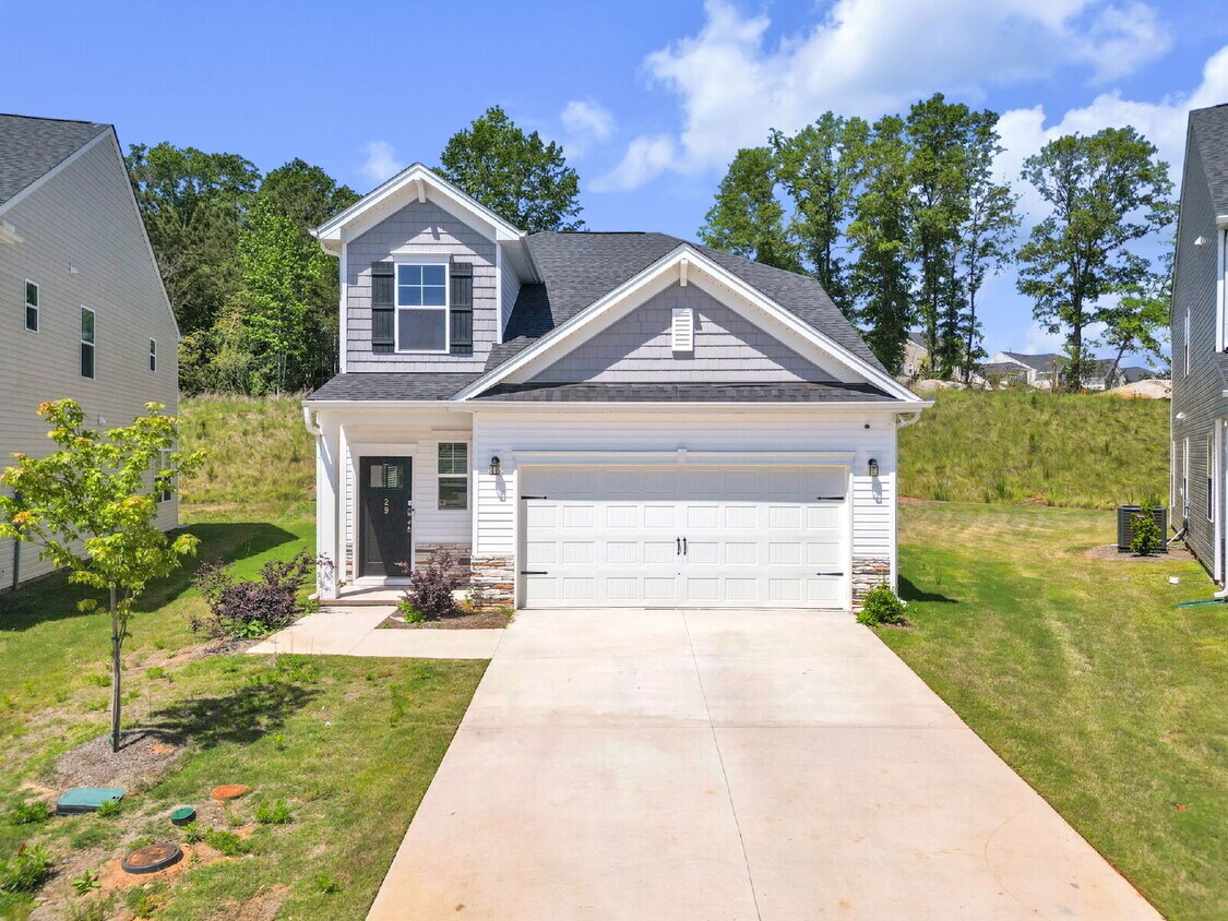 Elegant 4 Bedroom 2.5 Bathroom Home Near Downtown Greenville $2,500/mo rent - Elegant 4 Bedroom 2.5 Bathroom Home Near Downtown Greenville $2,500/mo rent