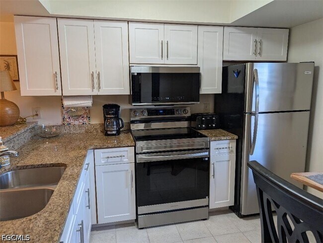 Foto del edificio - 719 SW 47th Terrace