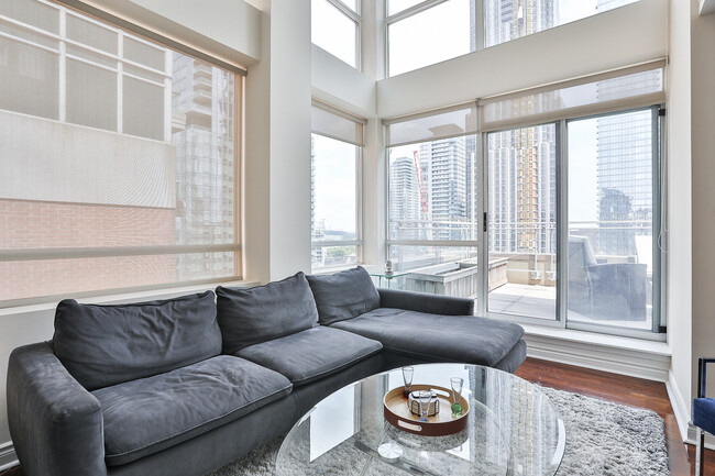 Building Photo - 80 Cumberland St