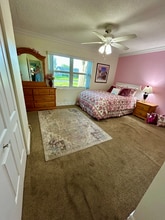 Building Photo - 9512 Saddlebrook Dr