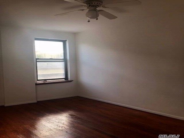 Foto del edificio - 99-18 Metropolitan Ave