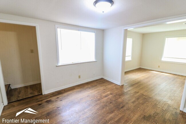 Foto del edificio - Awesome 3 bedroom house close to campus!