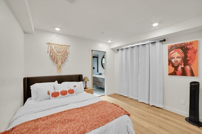 Foto del edificio - 14539 Weddington St