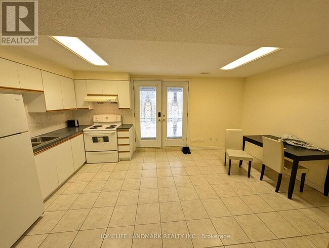 Building Photo - 26 Ashglen Ct