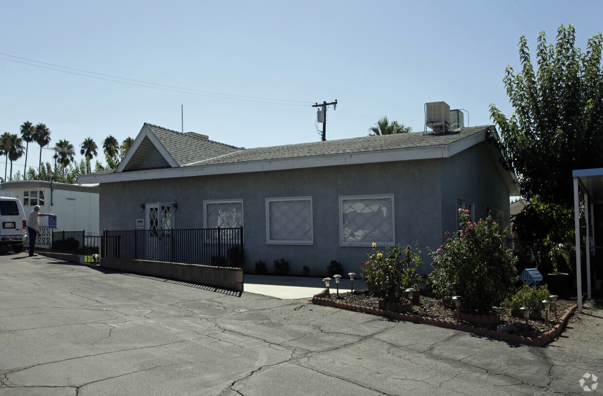 Building Photo - Caravan Estates (senior Community)