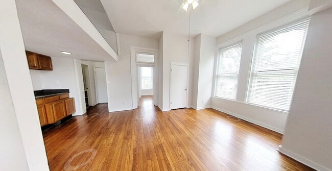 Building Photo - 1425 State St