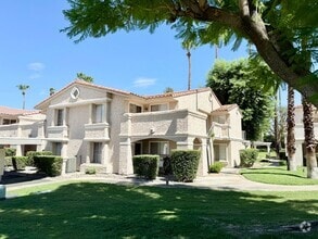 Building Photo - 505 S Farrell Dr