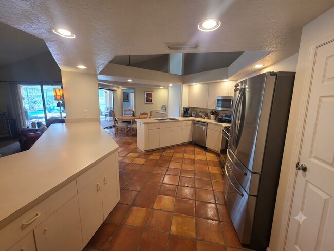 Foto del edificio - 10300 Woodland Waters Blvd