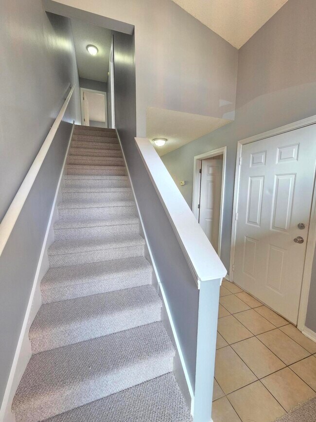 Foto del edificio - 129 Noblat Dr