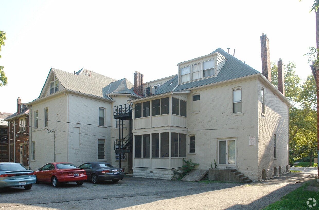 Foto del edificio - 1445 Neil Ave