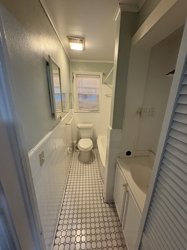 Foto del edificio - 9 Calhoun Rd