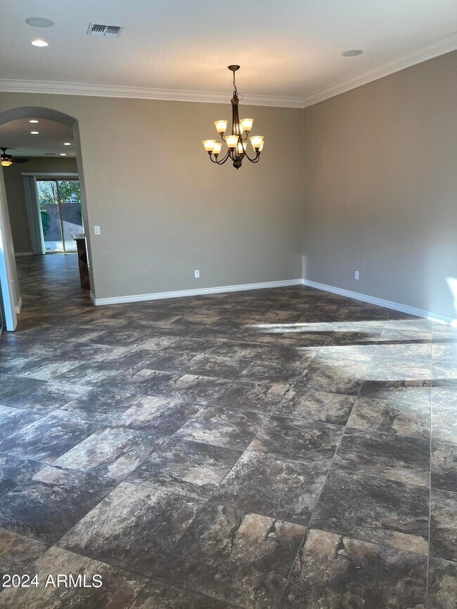 Building Photo - 2543 E Penedes Dr