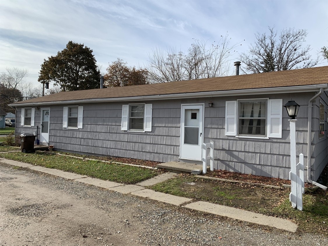 Primary Photo - 2112-2118 Ferrol St