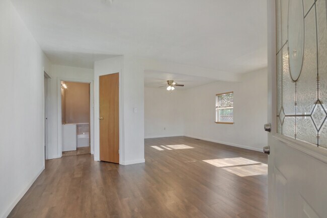 Building Photo - 4515 N 14th St