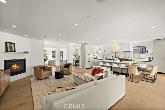 Building Photo - 228 W Avenida Cordoba