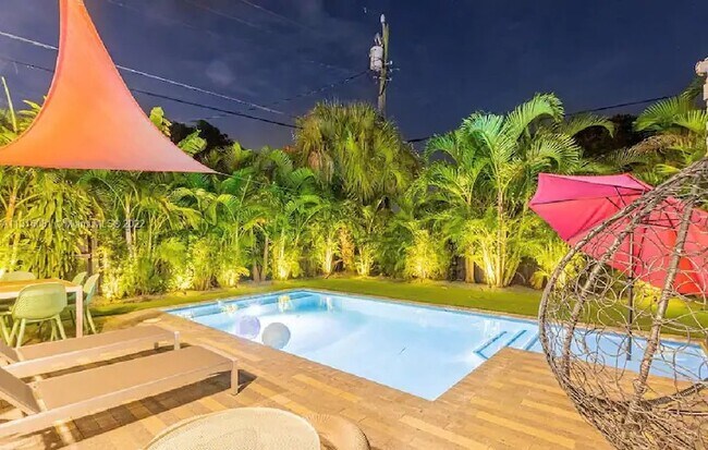 Foto del edificio - 101 NW 102nd St