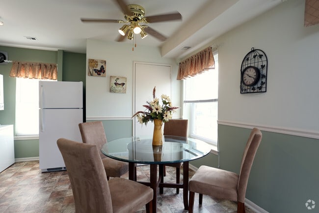 Dining Area - Top of the Hill Apartments