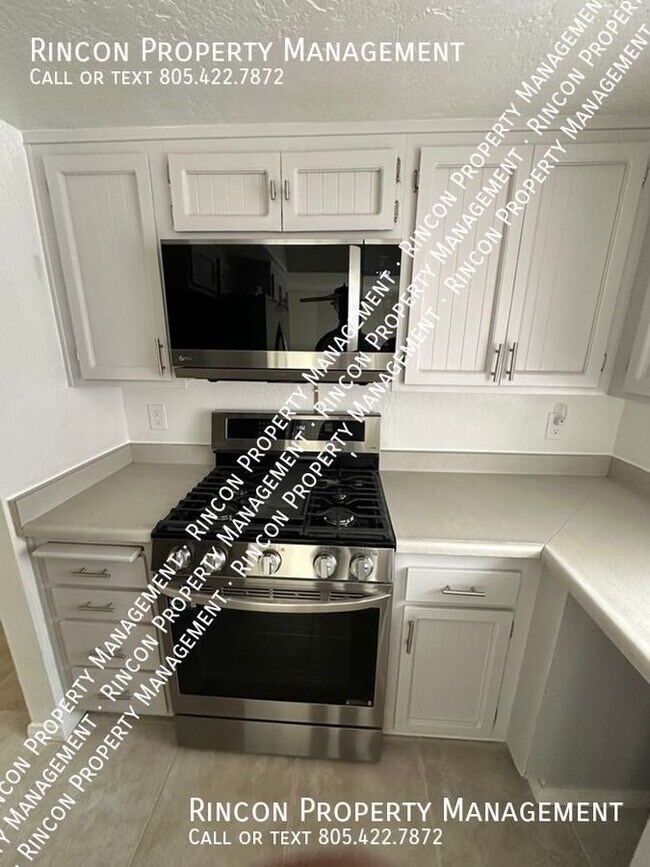 Building Photo - 2 Bedroom/ 1 Bath Condo *Convenient Locati...