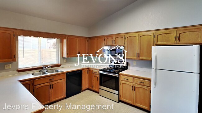 Building Photo - 3 br, 2 bath House - 5607 Bristol Way