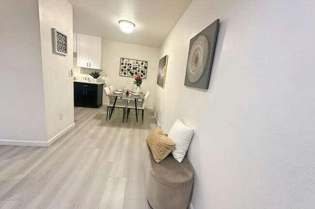 Foto del edificio - 1730 Halford Ave