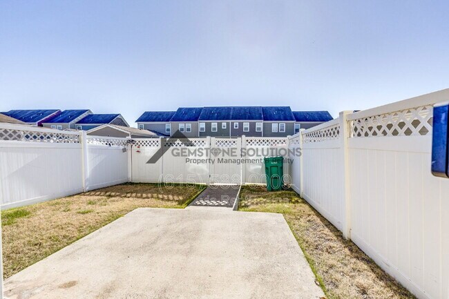 Foto del edificio - 304 Oldbury Ln